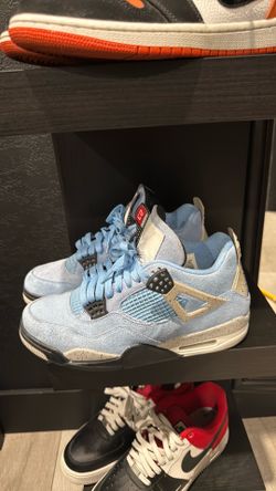 Air Jordan 4 Retro “University Blue” Sz: 8