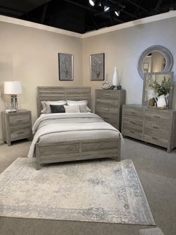 4 PIECE QUEEN BEDROOM SET: QUEEN BED FRAME, NIGHTSTAND, DRESSER, MIRROR