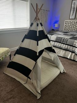 Land of Nod, black and white tent