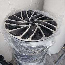 20" 2020 Nautilus Rims Like New