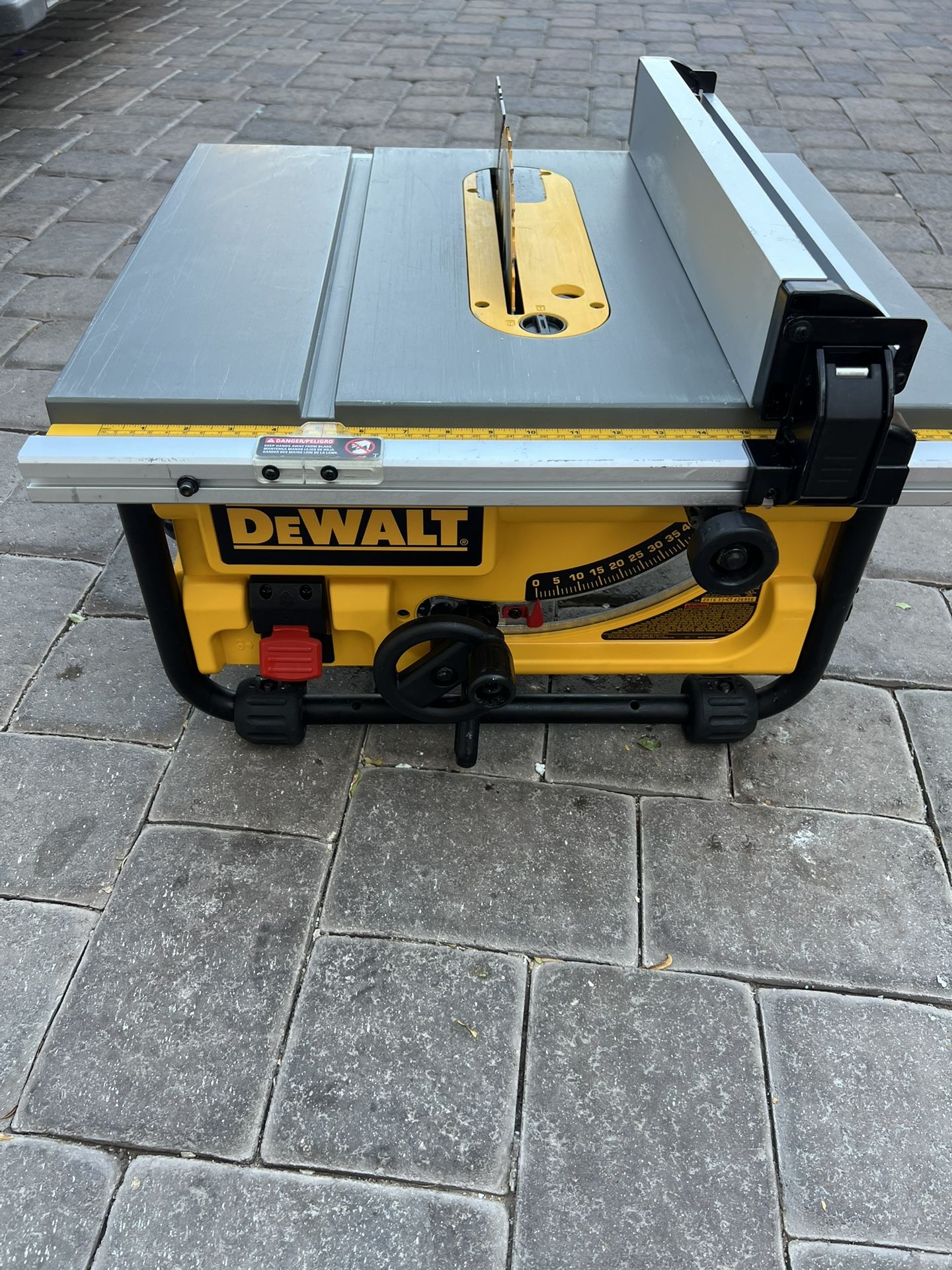 Dewalt Table Saw 10”