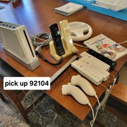 Nintendo Wii Console Bundle with MarioKart