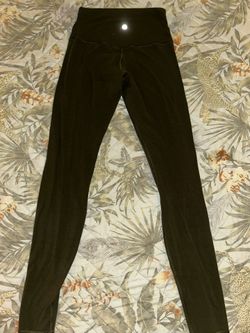 LULULEMON GREEN LEGGINGS 