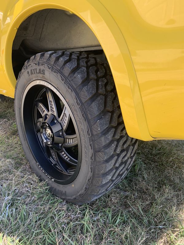 TIRE and RIM SET!!!! 35x12.50 R22LT for Sale in Kissimmee, FL OfferUp