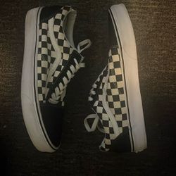 Vans Checker Black/white 8.5 Men’s 10.0 Woman