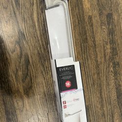 Towel Bar. Brand New! 18”