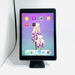 Apple IPad Air 16GB  9.7” Fully Functional iOS 12