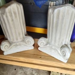White Plaster Greek Miniature Columns