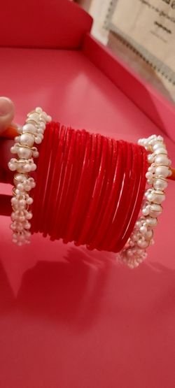 Red Velvet Glass Bangles Set/2× PCS/Size  2.8 