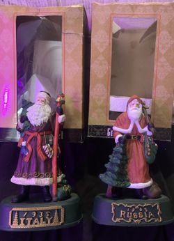Set of 2 - Santa's of the World "Grandeur Noel" Italy and Russia Santa Figurines  Local Pickup Preferred - Austin, Texas 78753 - Near IH 35 and Parmer