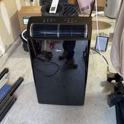 Midea 14000 BTU Portable Air Conditioner With Heat