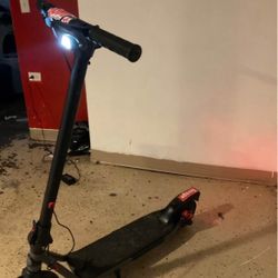 E Scooter, 27 Mph. ( No Negotiation)
