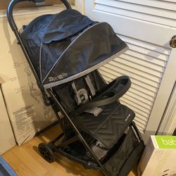 Baby Stroller - Like New Condition 