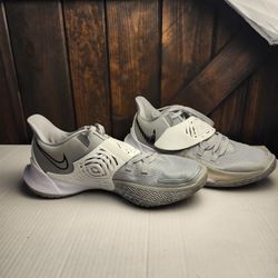 Nike Shoes Kyrie Low 3 TB Wolf Grey CW4147-003 Men’s Size 12