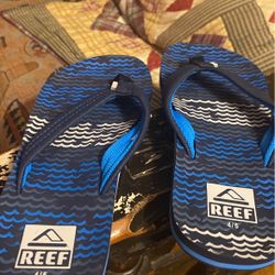 New Reef Shoes Size4/5