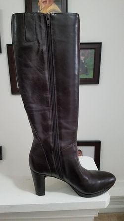 Nine west leather boots size 8