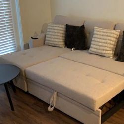New sectional sleeper in box 📦 699