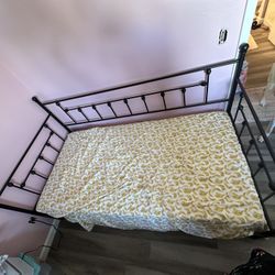 Trundle Daybed With Mattress