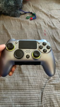 SCUF PlayStation Controller Silver Yellow for 17$