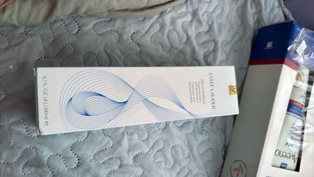 Estée Lauder micro essence
