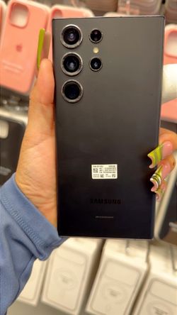 Samsung Galaxy s23 Ultra unlocked 256 gb - Black