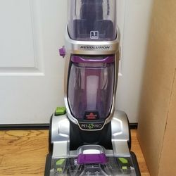 BRAND NEW BISSEL SHAMPOO CARPET CLEANING SOLUTION SYSTEM  , WORKS EXCELLENT  , IN THE BOX 