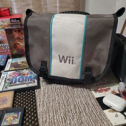 Nintendo Wii White Gamecube Compatible With Official Wii Carrying Bag With Straps All Hookups And 1 Wii Mote And Nunchuck 