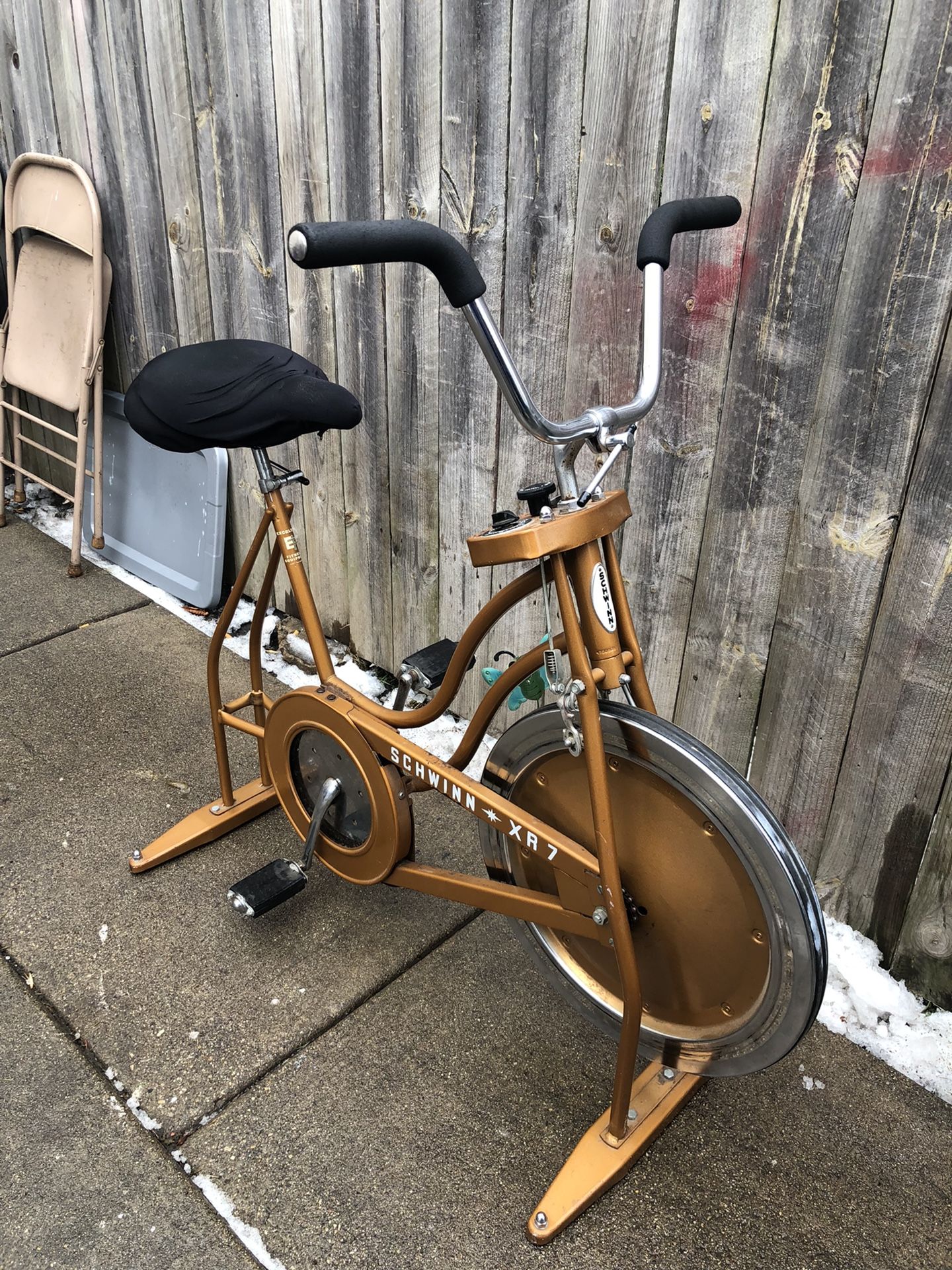 Schwinn xr7 exercise bike value sale
