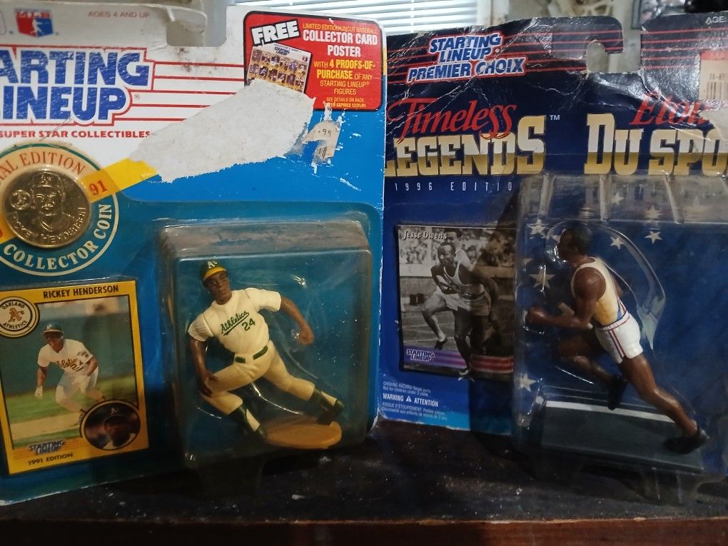 2 Vintage Starting Lineup Action Figures