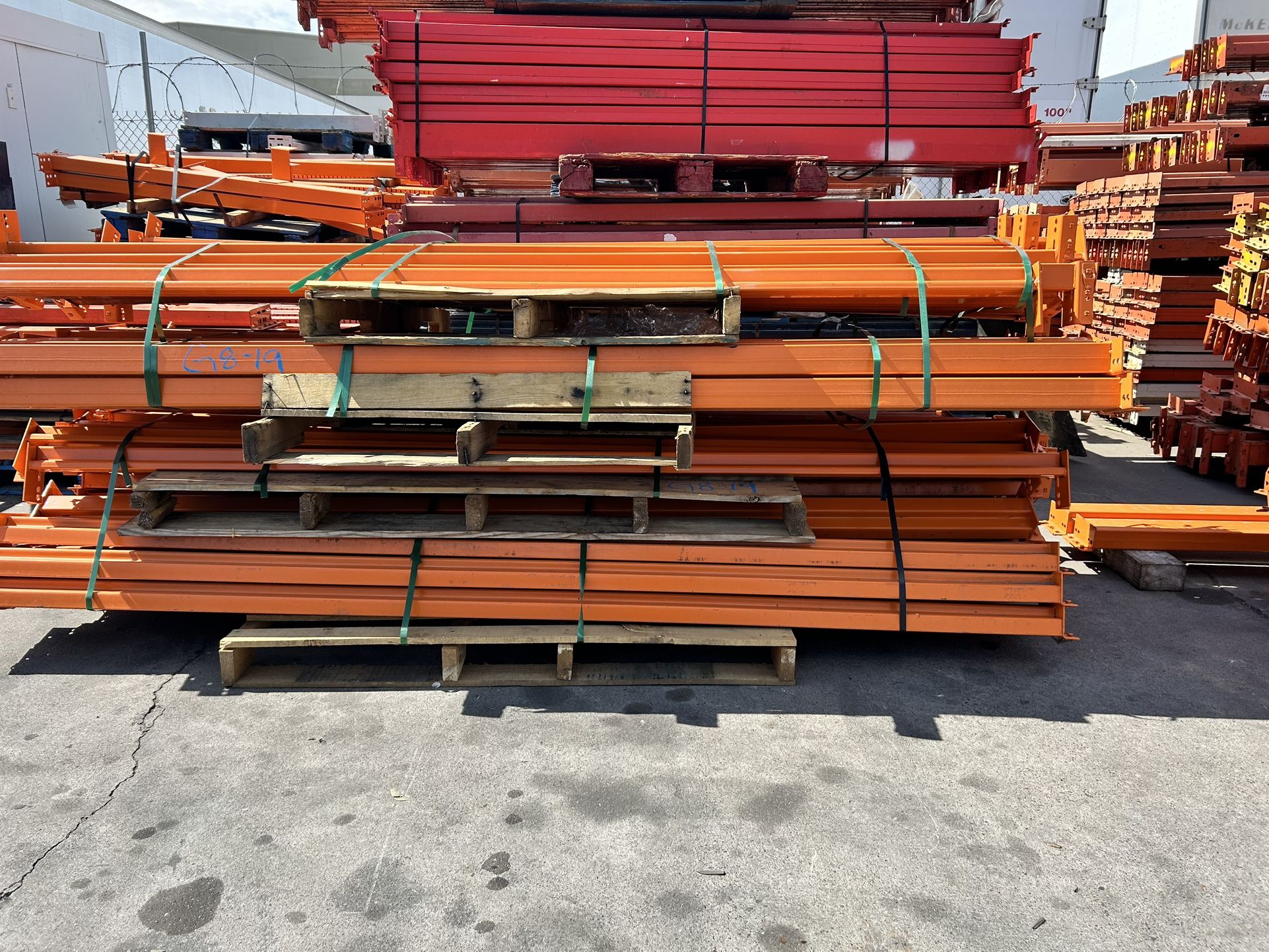 9FT TEARDROP STYLE BEAMS FOR PALLET RACKING