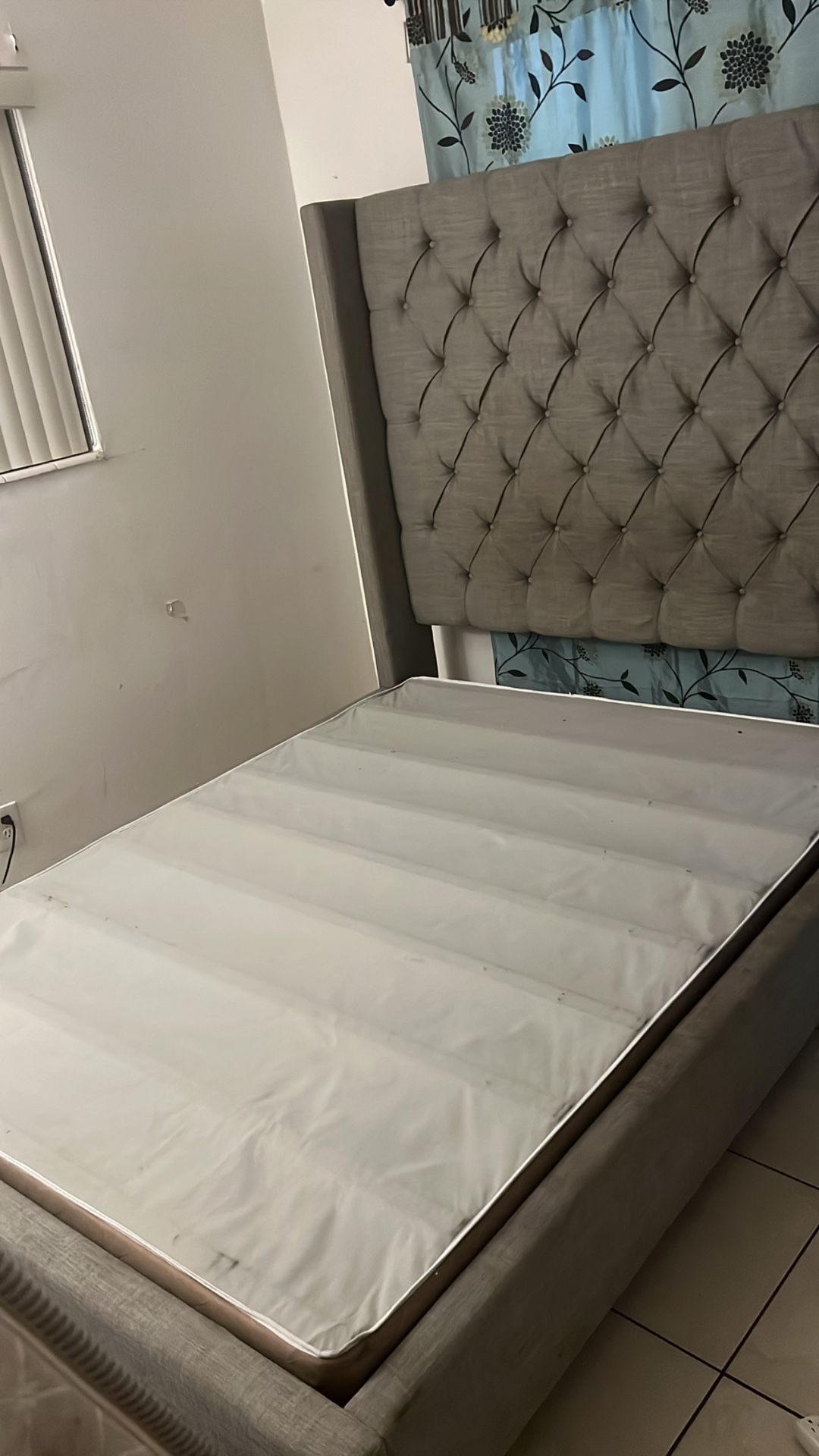 Queen Size headboard, Mattress & Box Spring – Clean and Comfortable!