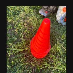 Small Plastic Safety Cones 