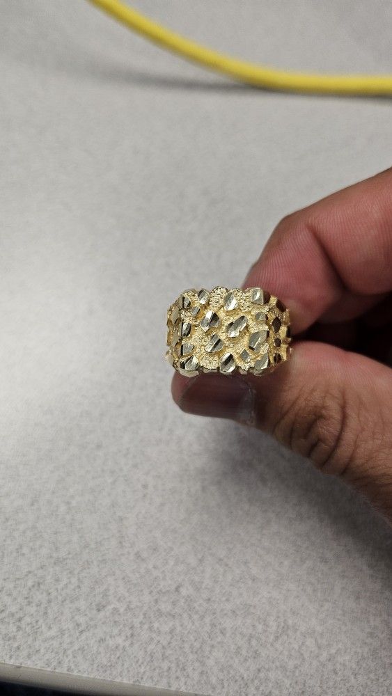 10k Nugget Ring