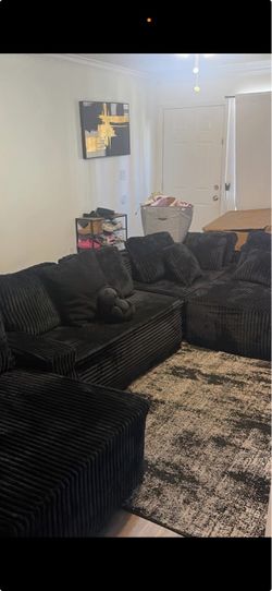 Couch set