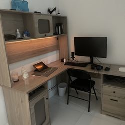 L shaped Desk, With Hutch And Storage