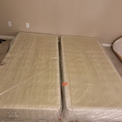 King Box Spring - New