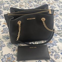 Michael Kors Purse And Wallet 