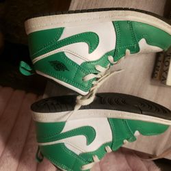 Nike Sneakers 👟 Size 10c 