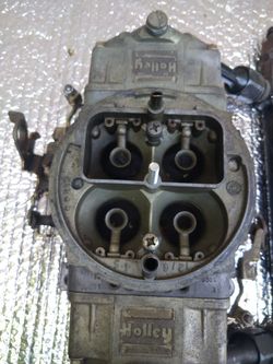 HOLLEY PERFORMANCE CARBURETOR 8050B WITH SIDE PERFORMANCE FUEL LINE BY JEGS