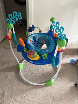Baby Einstein Neptune Ocean Discovery Jumper: Freestanding, Plays Music