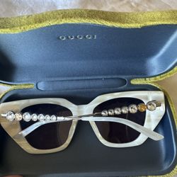 Gucci Sunglasses 🕶️ ✨