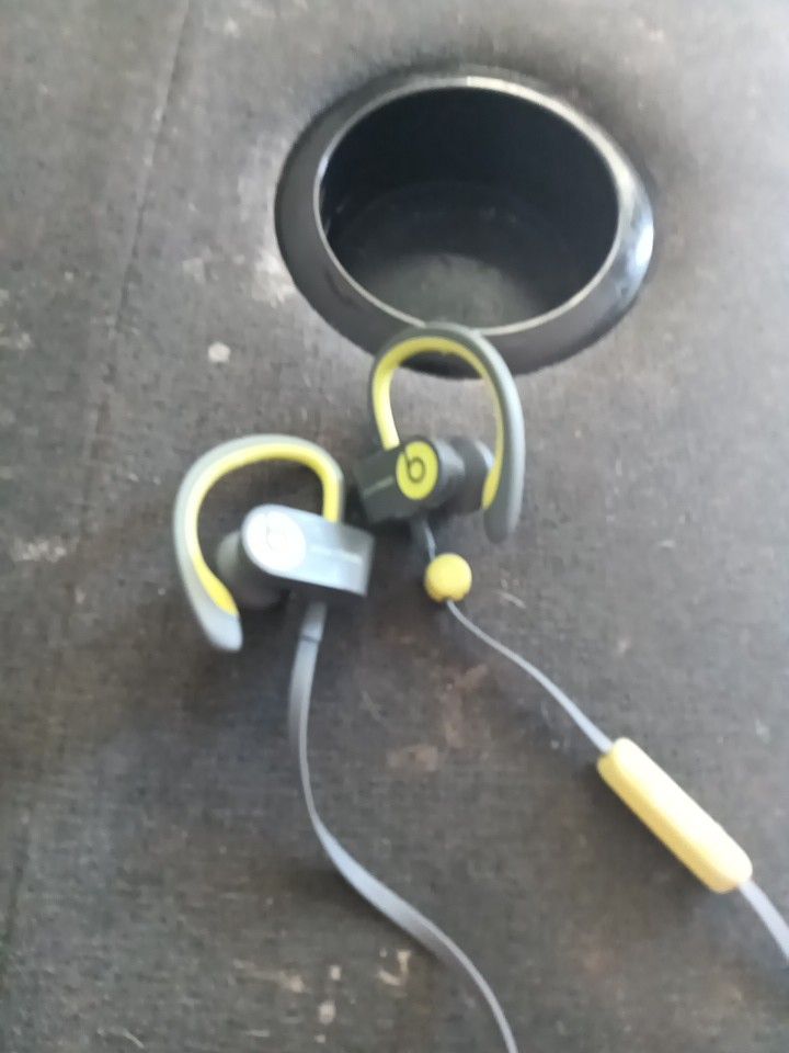 Powerbeats Wireless