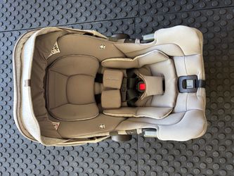 Nuna PIPA RX Car Seat + Base & MIXX Next Stroller Bundle – Great Condition