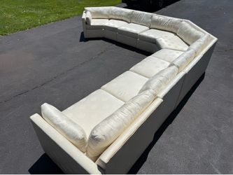 Vintage Drexel 6-Piece Curved Sectional Sofa – 13’ x 12.5’ Ivory/Cream Satin Couch Shell Pattern