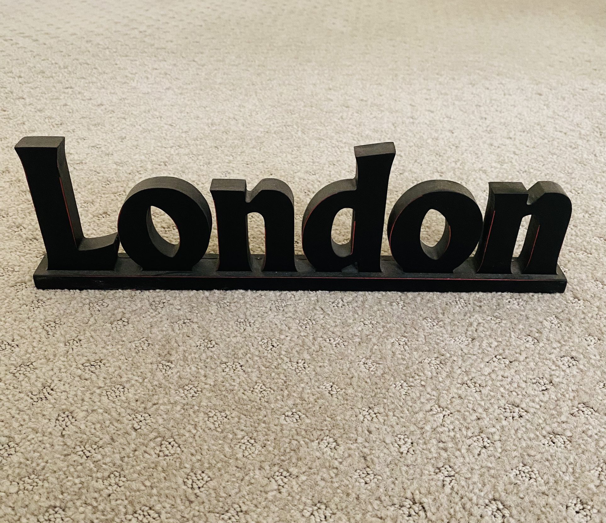 “London” | Wood | Room & Desk Decor