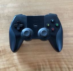 HORIPAD ULTIMATE GAME CONTROLLER FOR IOS, BLACK