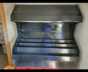 Wooden Magazine/book shelf (great for classroom)