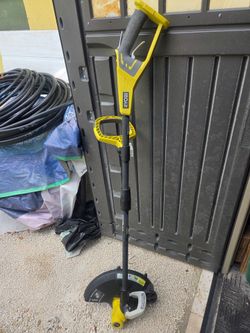 String trimmer/ weed eater