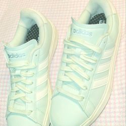 Adidas court
Grand Court 2.0 Shoes