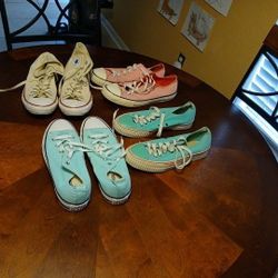 4 Pairs Converse Shoes Size 9
